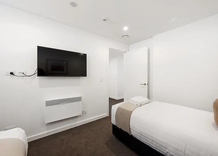 Lakeside Luxury 2 Bedroom * Wanaka