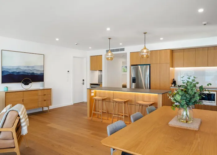 Apartment Lakeside Luxury 2 Bedroom